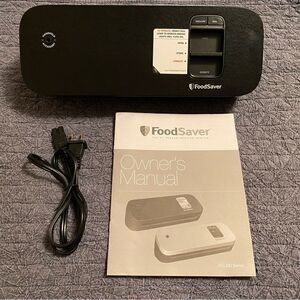 Quart Sized FoodSaver. (E03)  